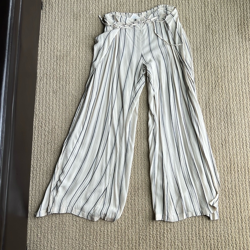 Billabong high slit pants